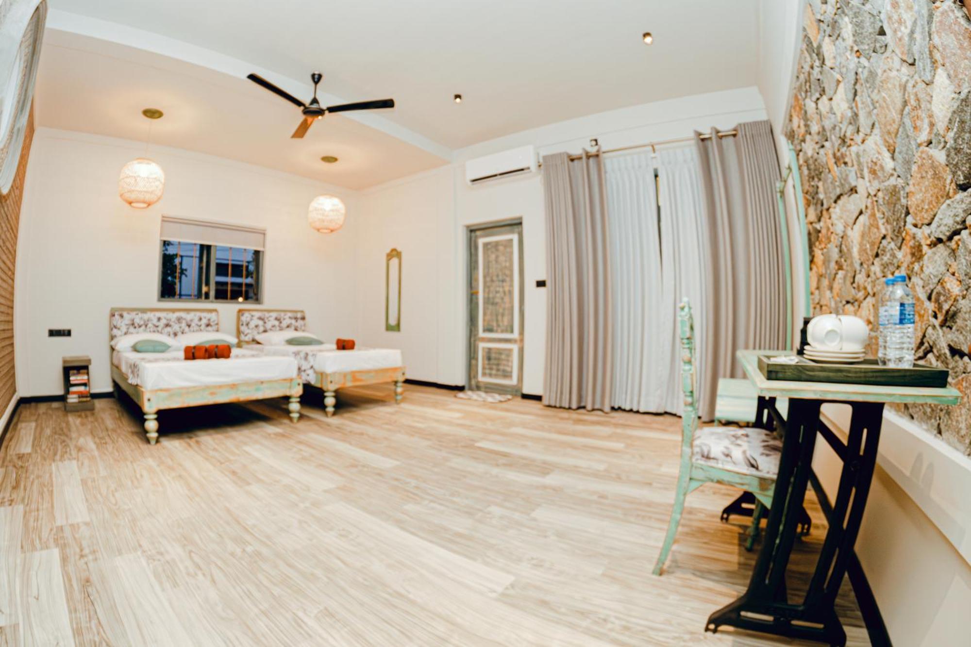 Still Waters Artistry Negombo Exterior foto